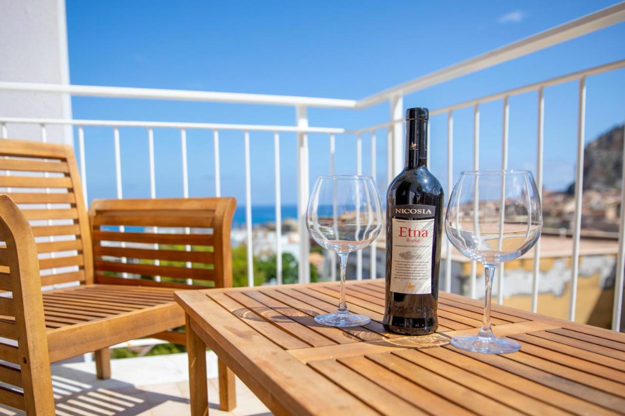 Fabiene Familyholidays Deluxe Plus Cefalu Bagian luar foto