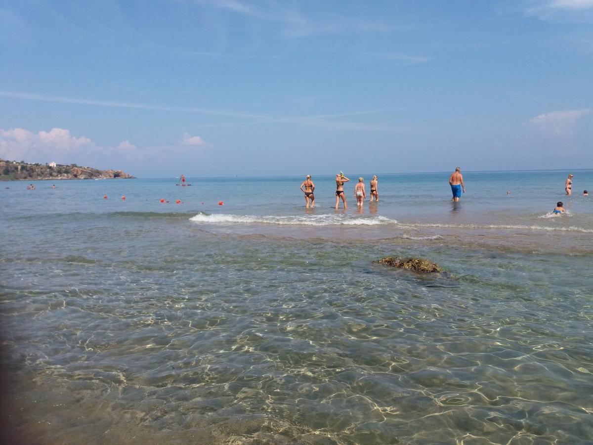 Fabiene Familyholidays Deluxe Plus Cefalu Bagian luar foto