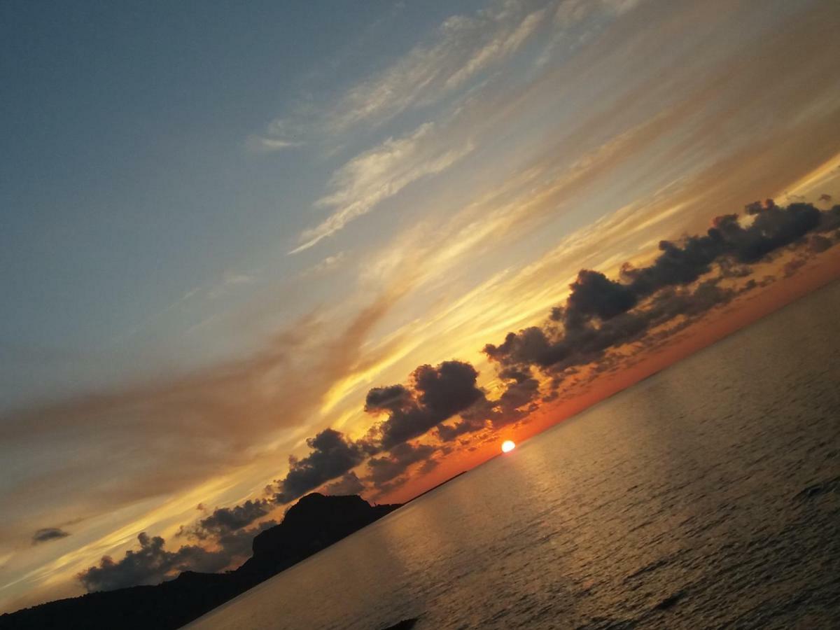 Fabiene Familyholidays Deluxe Plus Cefalu Bagian luar foto